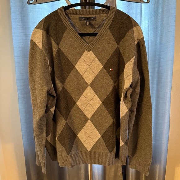 Tommy Hilfiger Other - Tommy Hilfiger V-Neck Argyle Sweater - Gray and Light Gray